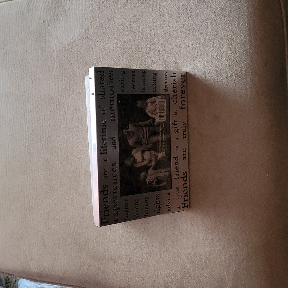 Lettered Friends Frame - Picture 1 of 2